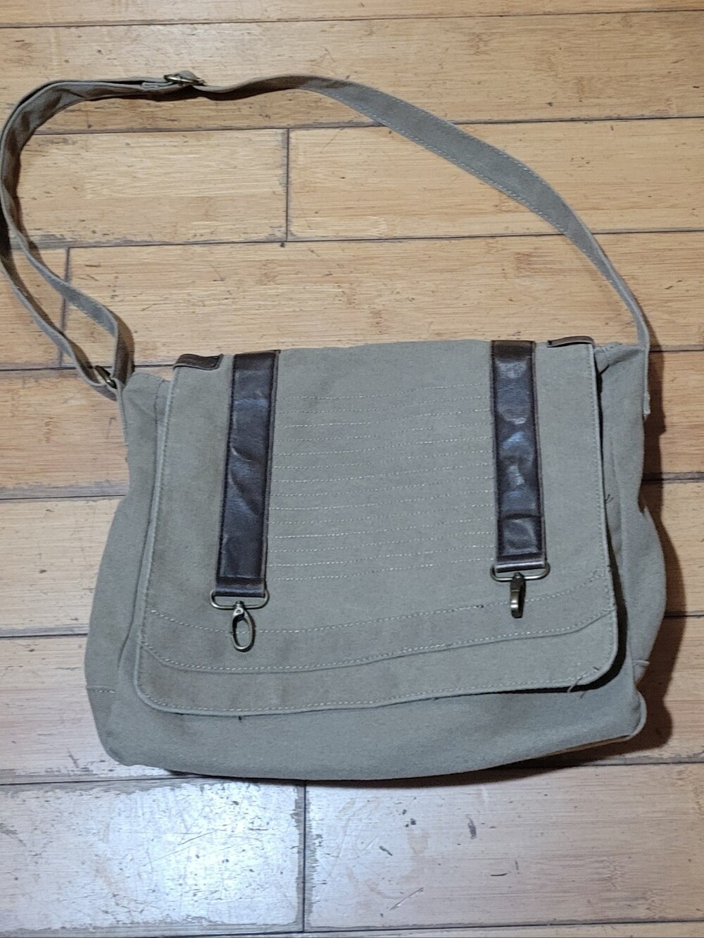 Olivia Miller Olive Green Canvas W/Leather Trim Messenger Bag